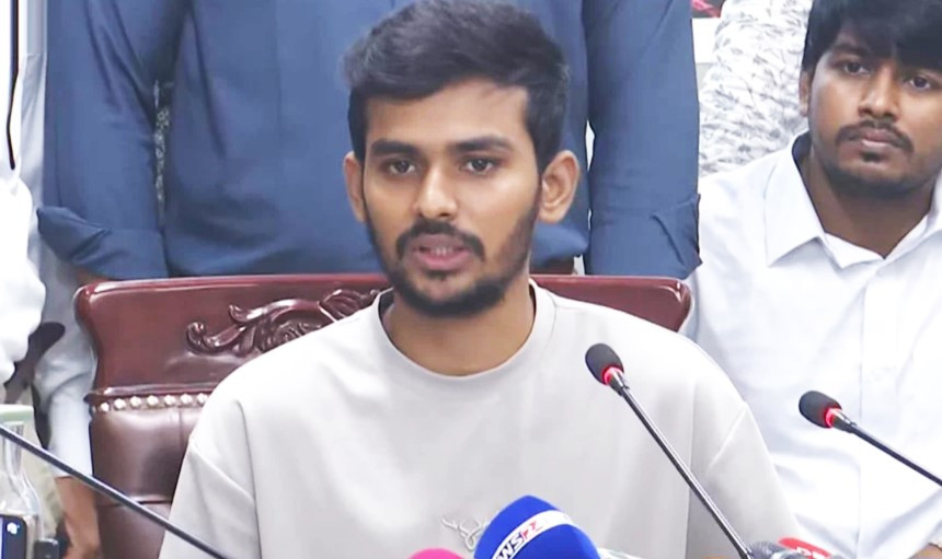 ট্রাফিকে নিয়োগ পাচ্ছে শিক্ষার্থীরা,ডিউটি ৪ ঘণ্টা করে
